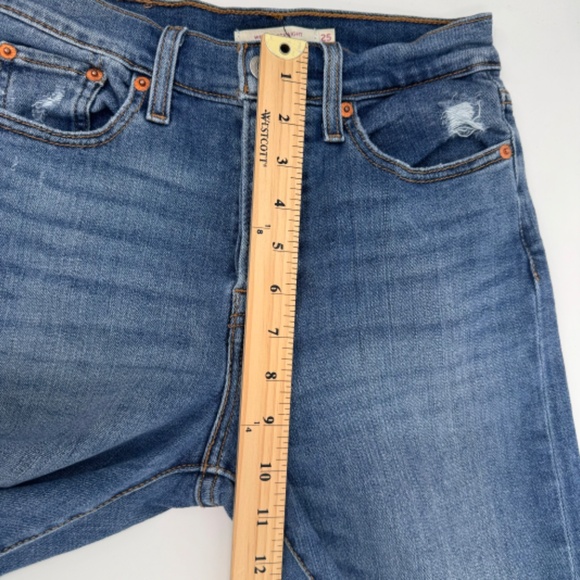 Levis Jeans Women 25 Blue Wedgie Straight Button Fly Distressed Stretch Denim - Picture 11 of 13